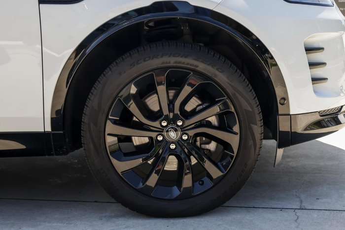 2024 Land Rover Discovery Sport P250 Dynamic SE