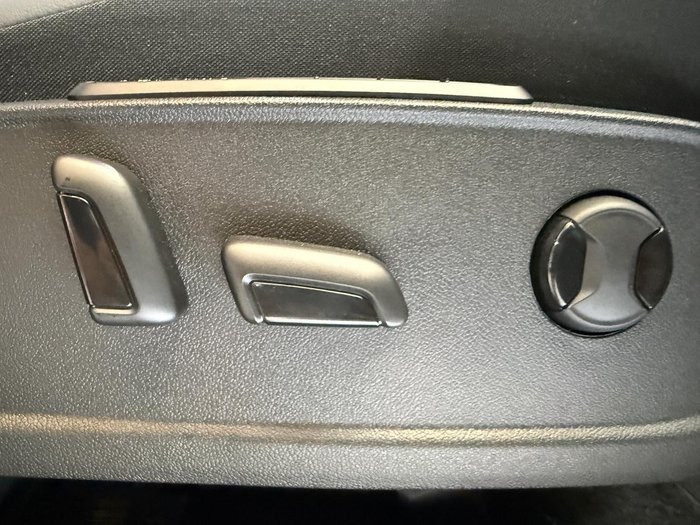 2025 Volkswagen ID.4 Pro