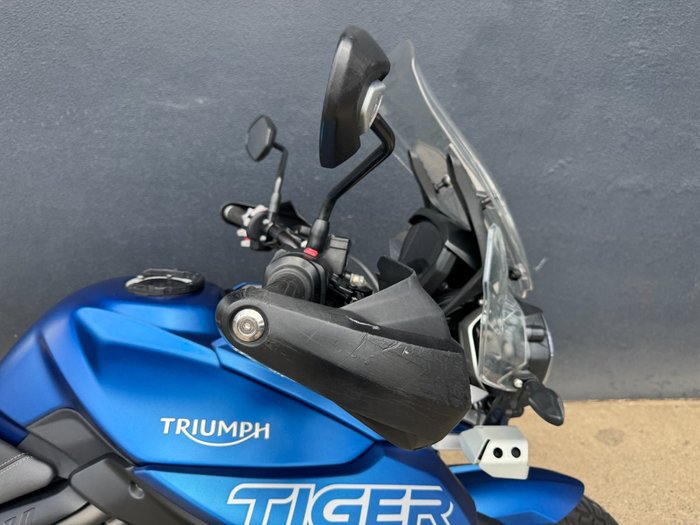 2018 Triumph TIGER 800 XCA BLUE