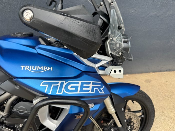 2018 Triumph TIGER 800 XCA BLUE