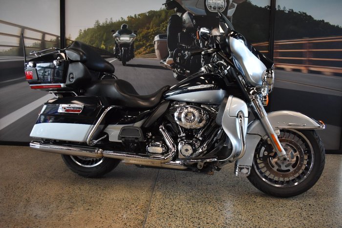 2012 Harley-davidson FLHTCU U/C ELECTRA GLIDE BLACK