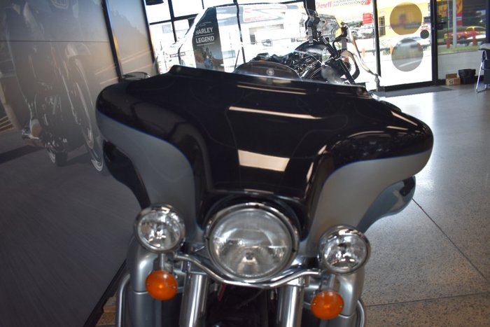 2012 Harley-davidson FLHTCU U/C ELECTRA GLIDE BLACK