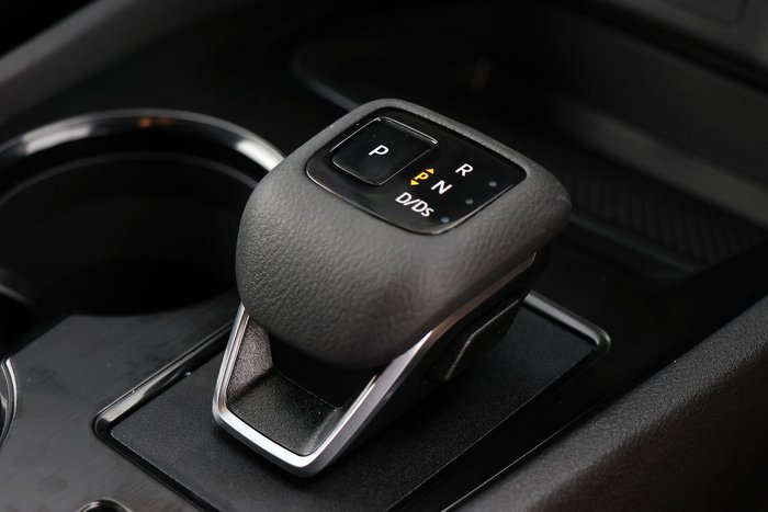 2025 Nissan X-TRAIL ST