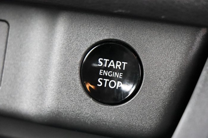 2025 Nissan X-TRAIL ST