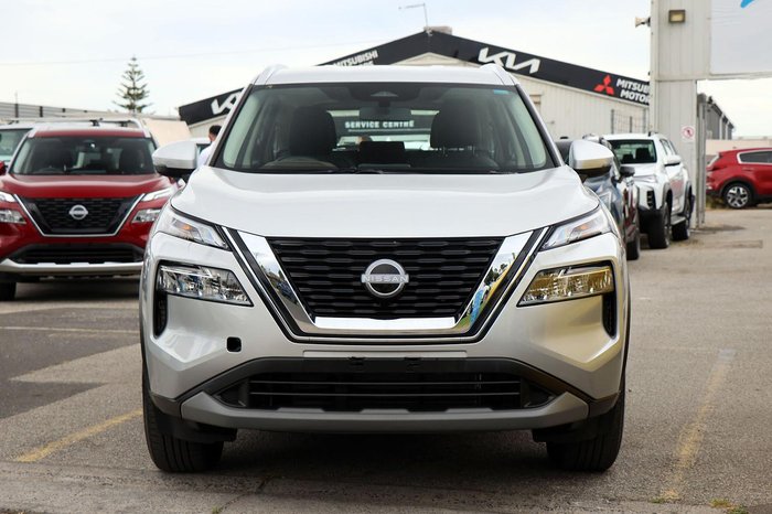2025 Nissan X-TRAIL ST