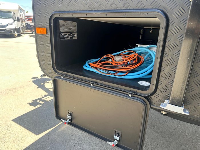 2025 New Age Caravans Road Owl 19 My26 Expedition