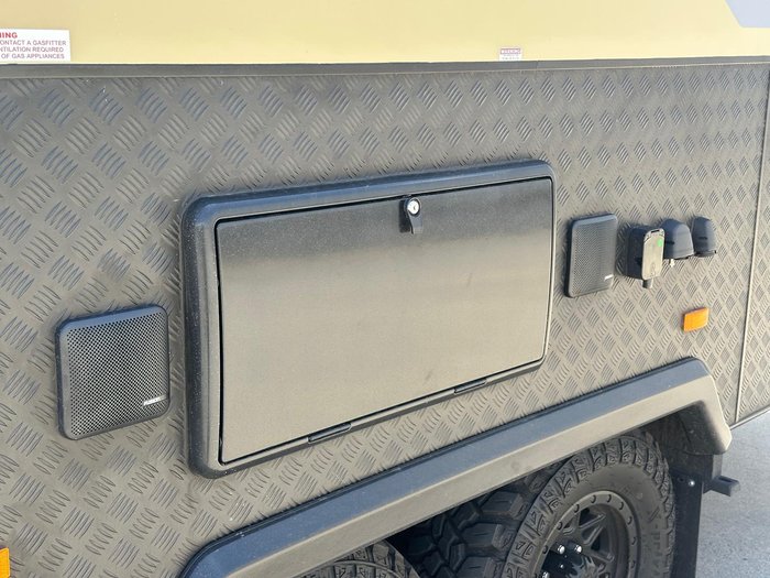 2025 New Age Caravans Road Owl 19 My26 Expedition