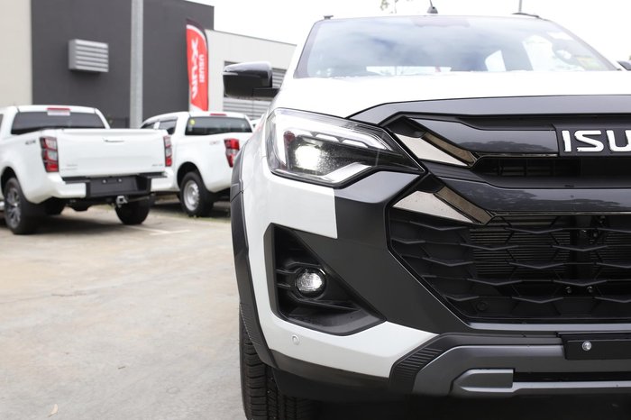 2025 Isuzu D-MAX X-TERRAIN