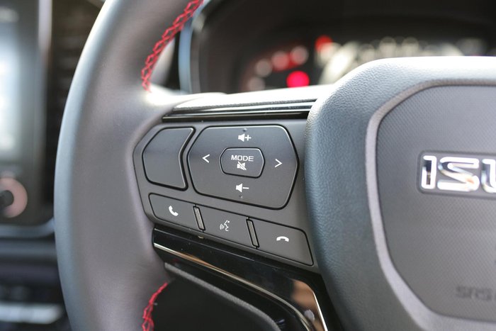 2025 Isuzu D-MAX X-TERRAIN