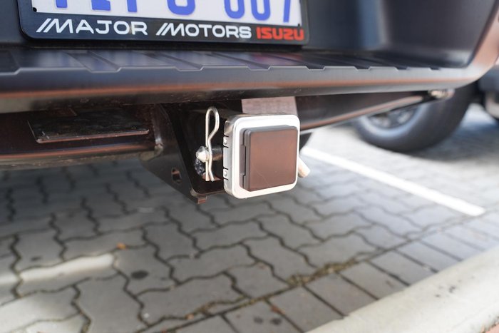 2025 Isuzu D-MAX LS-U