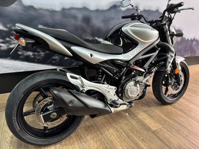 2010 Suzuki SFV650 GLADIUS Black