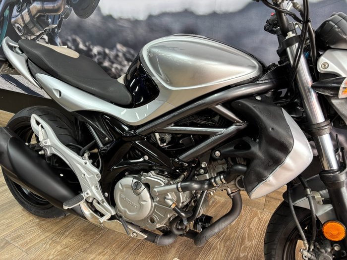 2010 Suzuki SFV650 GLADIUS Black