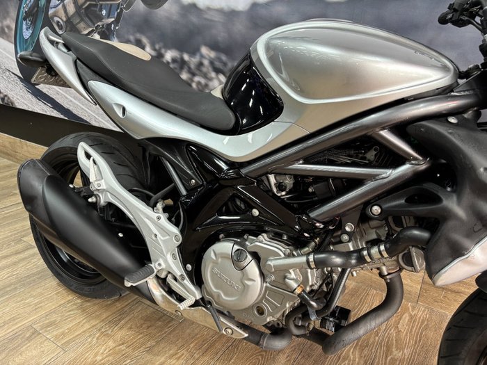 2010 Suzuki SFV650 GLADIUS Black