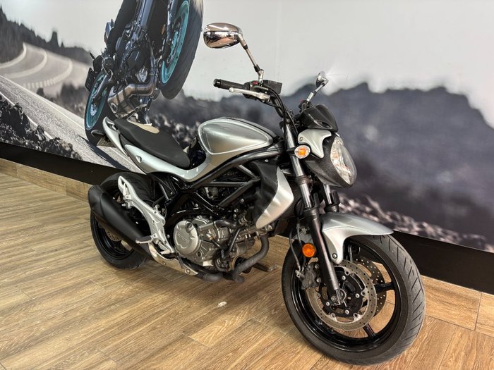 2010 Suzuki SFV650 GLADIUS Black