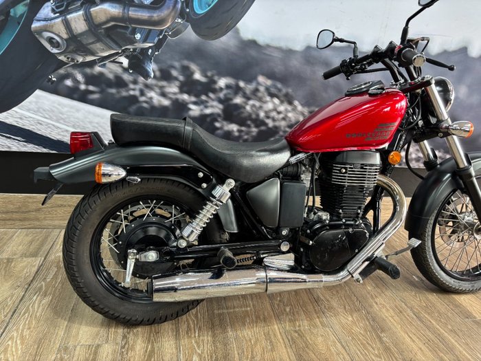2021 Suzuki BOULEVARD S40 (LS650B) RED
