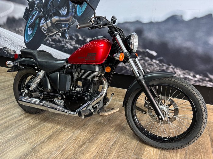 2021 Suzuki BOULEVARD S40 (LS650B) RED