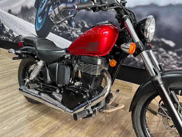 2021 Suzuki BOULEVARD S40 (LS650B) RED