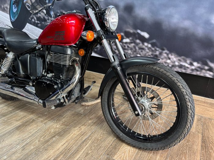 2021 Suzuki BOULEVARD S40 (LS650B) RED