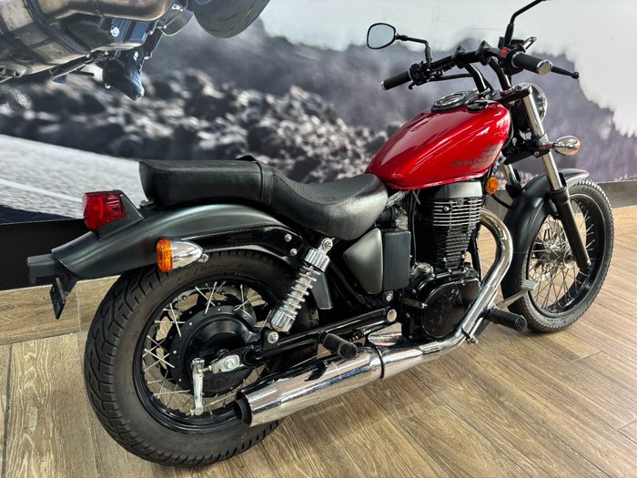 2021 Suzuki BOULEVARD S40 (LS650B) RED