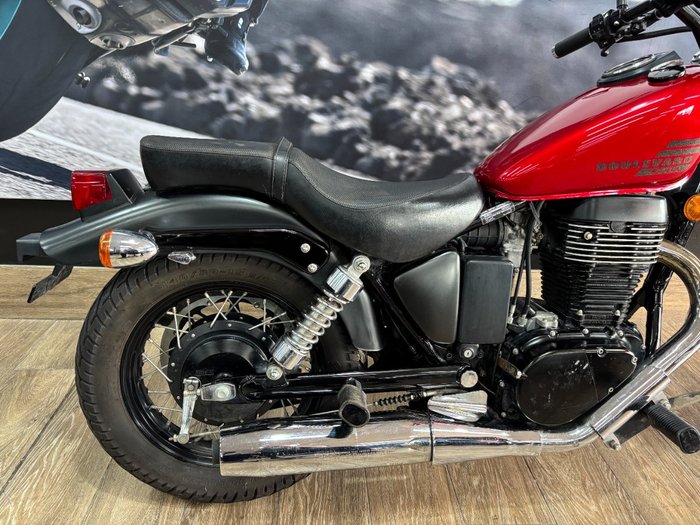 2021 Suzuki BOULEVARD S40 (LS650B) RED