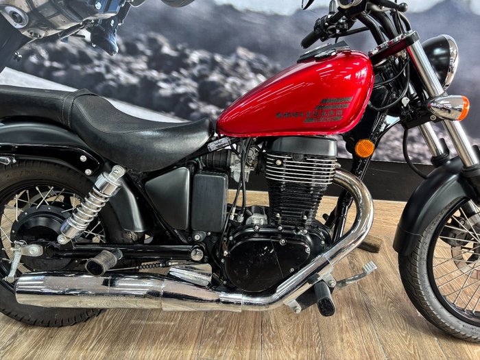 2021 Suzuki BOULEVARD S40 (LS650B) RED