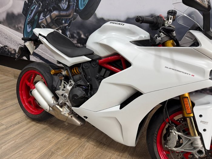 2018 DUCATI SUPERSPORT