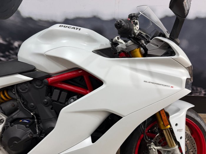 2018 DUCATI SUPERSPORT