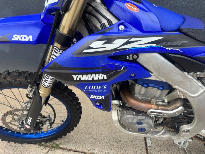 2024 Yamaha YZ450F BLUE