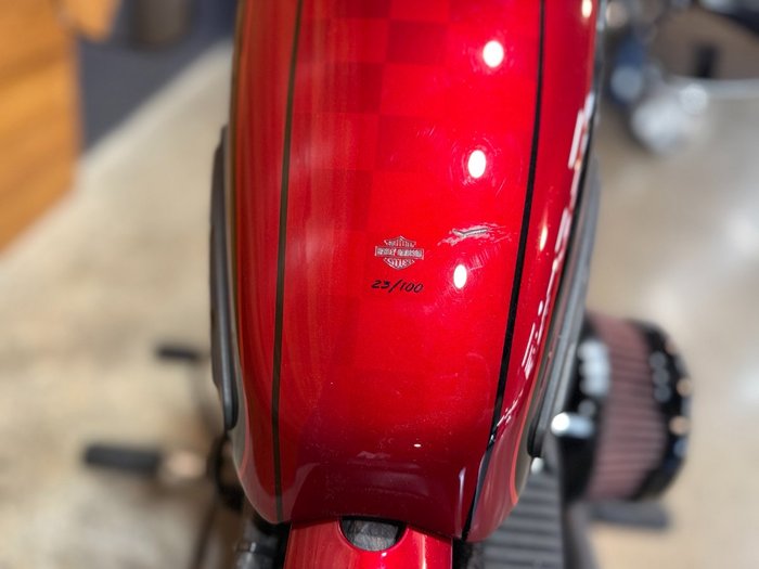 2017 Harley-davidson XC1200CX ROADSTER Red