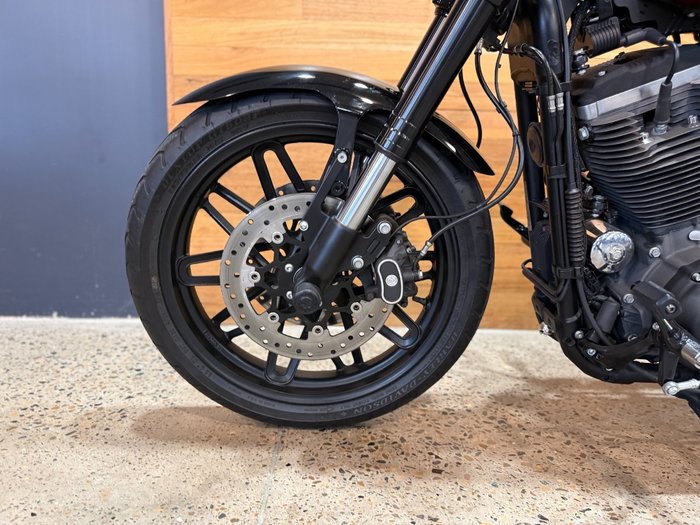 2017 Harley-davidson XC1200CX ROADSTER Red