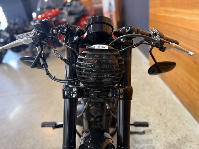 2017 Harley-davidson XC1200CX ROADSTER Red