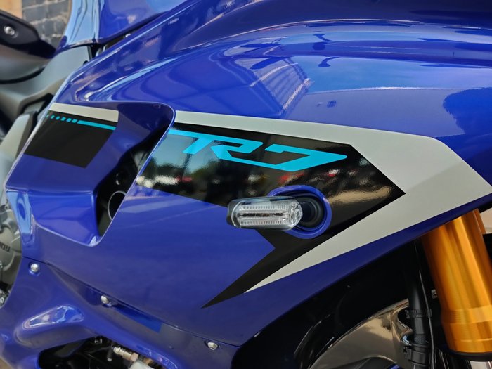 2025 YAMAHA YZF-R7 LAMS ROAD BLUE