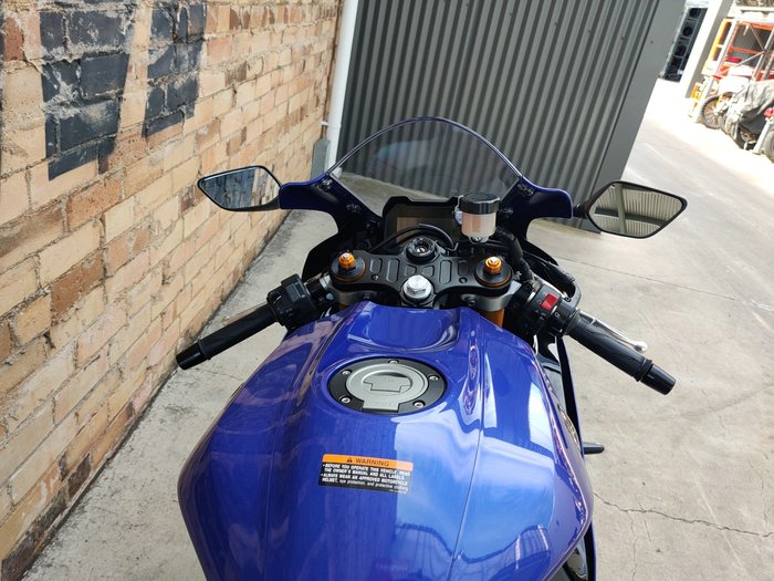 2025 YAMAHA YZF-R7 LAMS ROAD BLUE