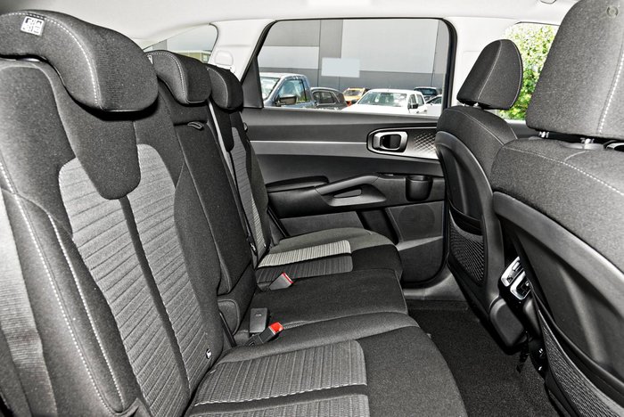 2025 Kia Sorento Sport