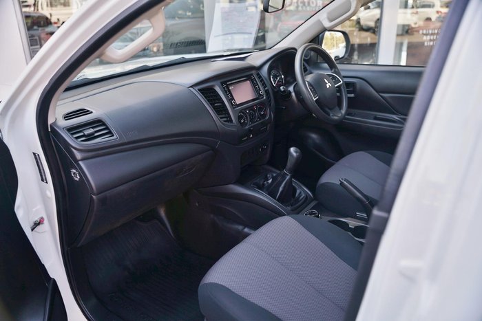 2019 Mitsubishi Triton GLX