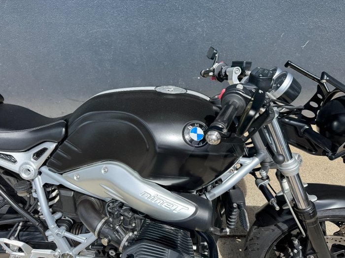 2017 BMW Motorrad R1200 RT WHITE