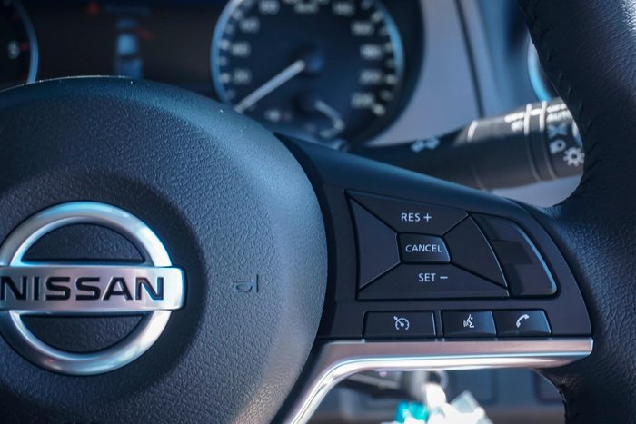 2025 Nissan Navara ST