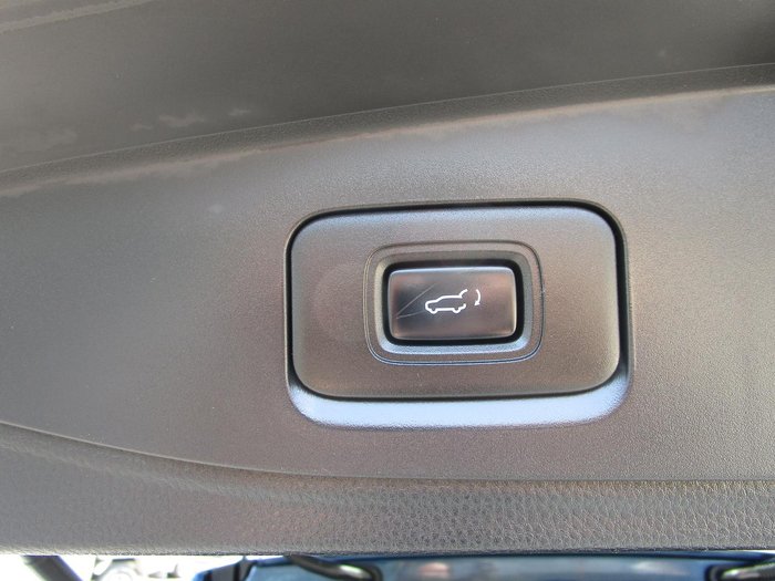 2023 Isuzu MU-X LS-U