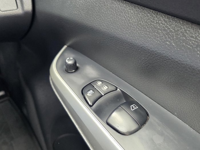 2018 Nissan Navara RX