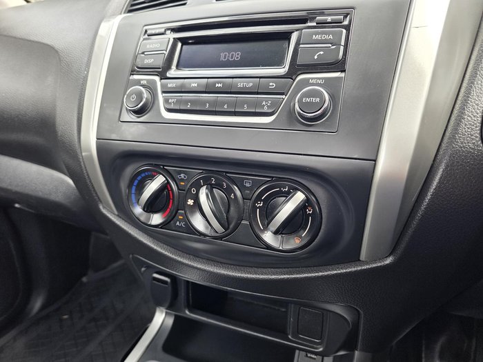 2018 Nissan Navara RX