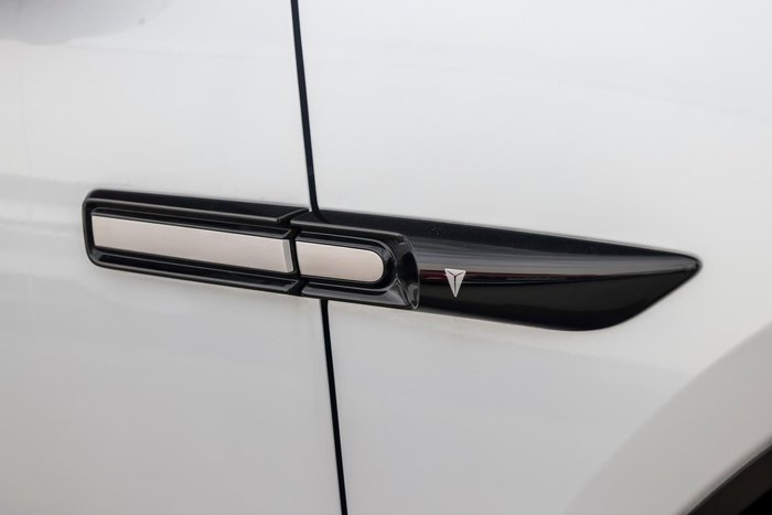 2025 Deepal E07 Performance