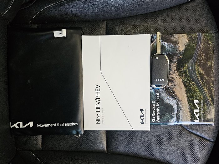 2021 Kia Niro Hybrid Sport DE MY22 Clear White