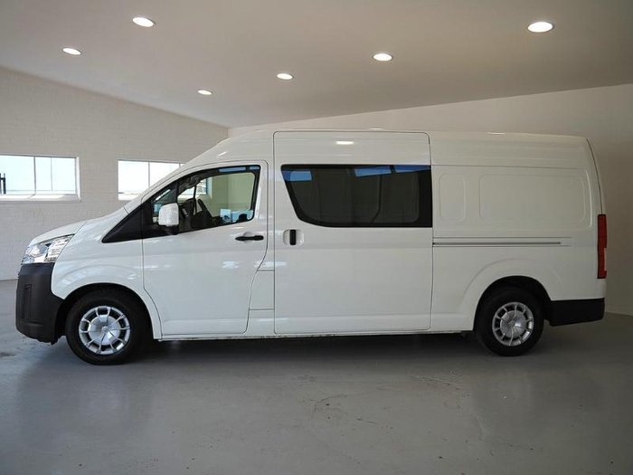 2022 Toyota Hiace