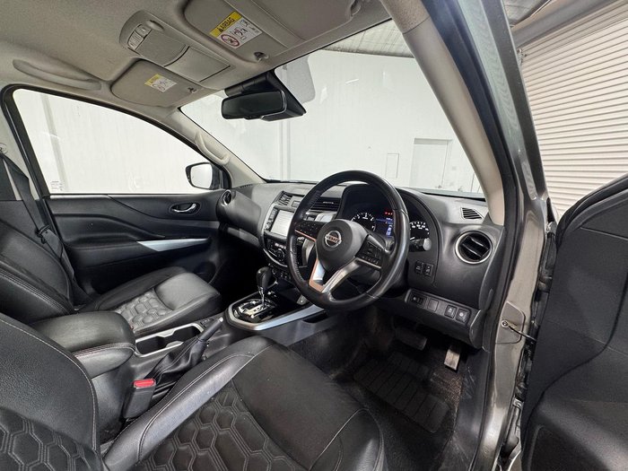 2021 Nissan Navara ST-X