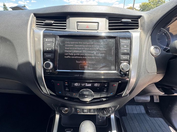 2021 Nissan Navara ST-X