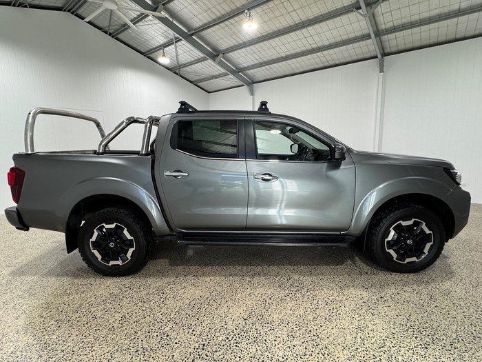 2021 Nissan Navara ST-X