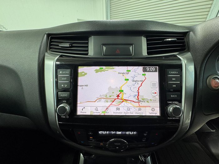 2021 Nissan Navara ST-X