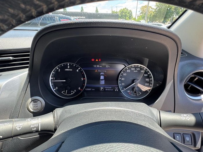 2021 Nissan Navara ST-X