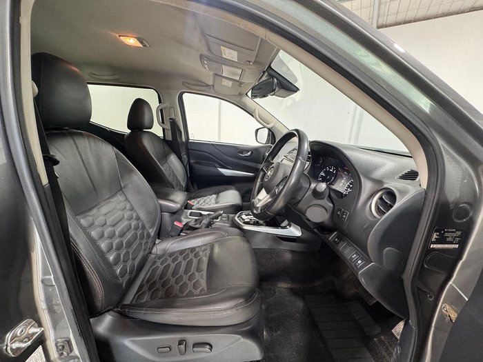 2021 Nissan Navara ST-X