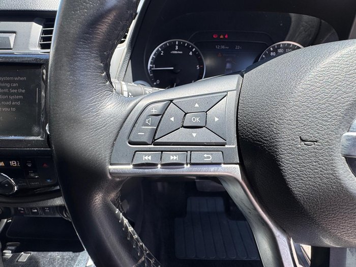 2021 Nissan Navara ST-X